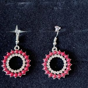 Earrings Dainty red simulated pearls spin around radiant white rhinestone center